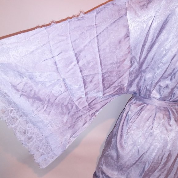 Victoria Secret Sleepwear Lingerie Robe Kimono Floral Blue Lace Trim Luxe Collec - Picture 10 of 12